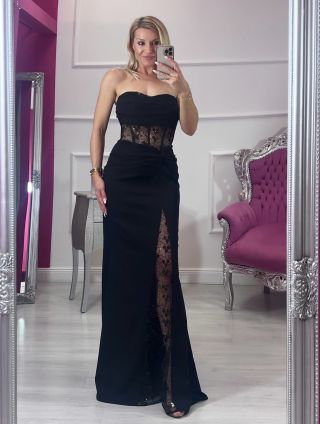 🖤 Nora Dresses Nové Zámky - Podzámska 28, 📲www.noradresses.sk Decentné, ale zmyselné. Čipka, korzet a čierna klasika,...