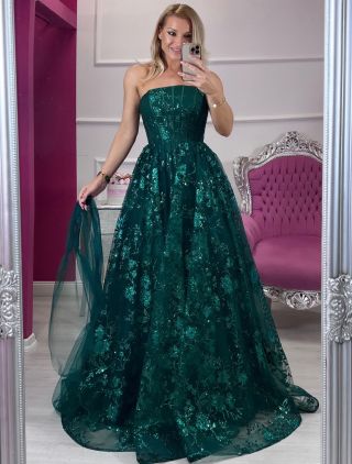 New💚Nora Dresses Nové Zámky - Podzámska 28 📲www.noradresses.sk ✨#noradresses #novezamky #slovakia #saty #nitra #bratislava...